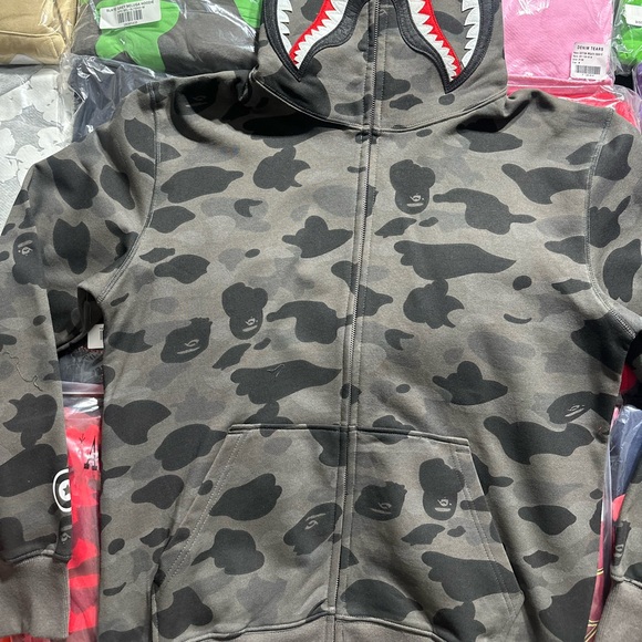 BAPE Color Camo Shark Full Zip Hoodie ‘Black’ - Picture 3 of 8